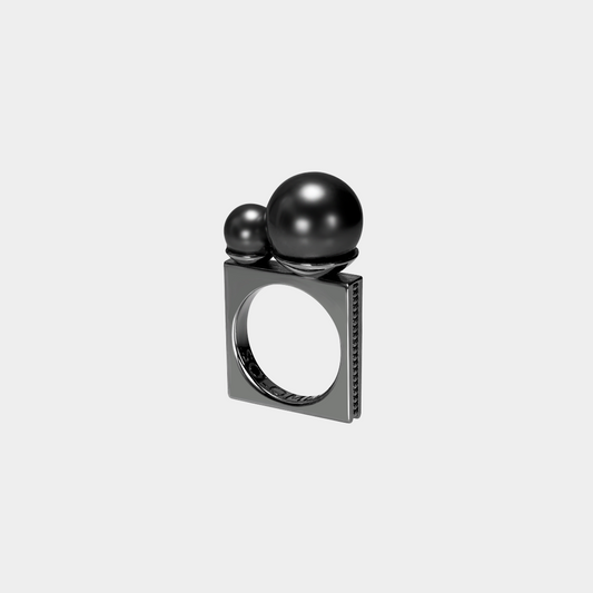 Queen Nior Ring