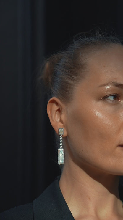 Passion Earrings with Caviar Pearls
